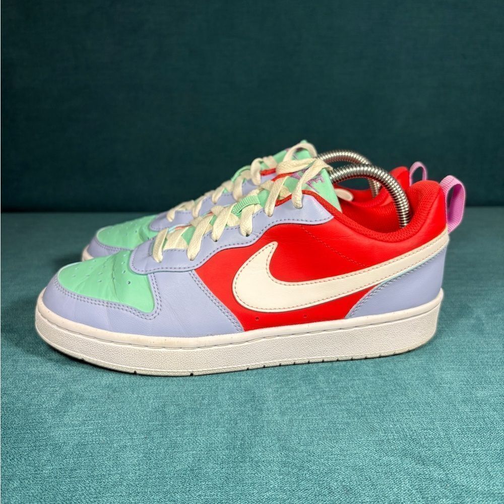 WOMEN'S NIKE COURT BOROUGH LOW MULTICOLOR Size 7Y/8.5Women